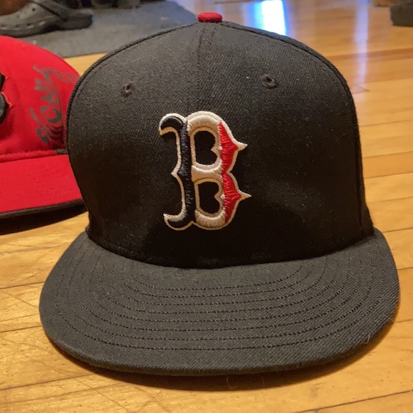 Classic Red Sox Caps - Picture 6 of 16